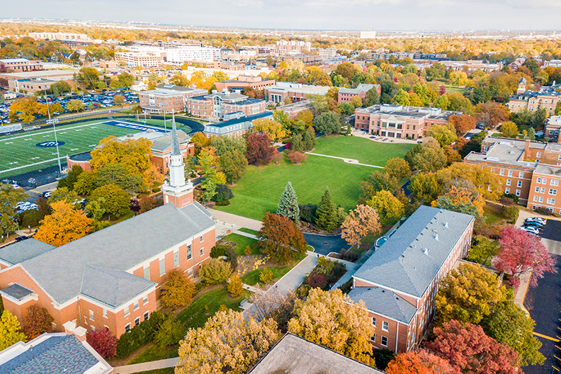 Aerial photo of the Elmhurst University campus.