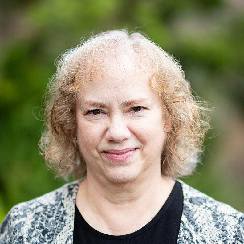 Victoria Jay, Elmhurst University