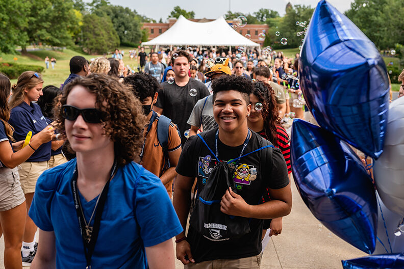 Students walking into New Student Convocation on August 24, 2022.