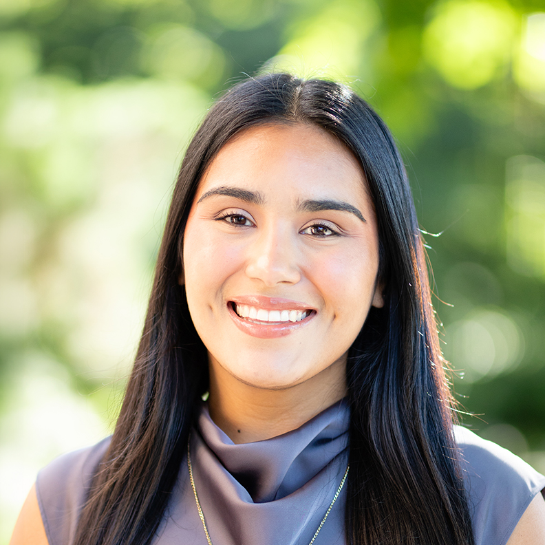 Jennifer Gomez, Elmhurst University
