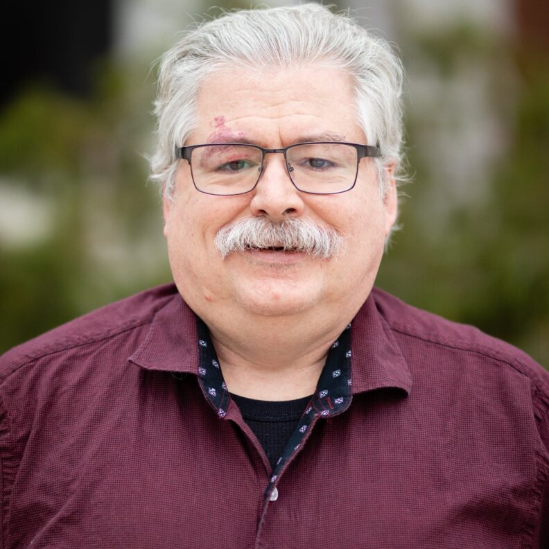 Headshot of Thomas Sawyer