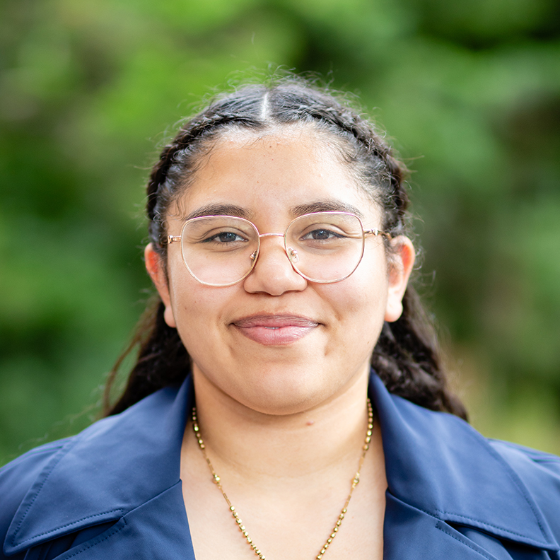 Elvia Cardenas, Elmhurst University